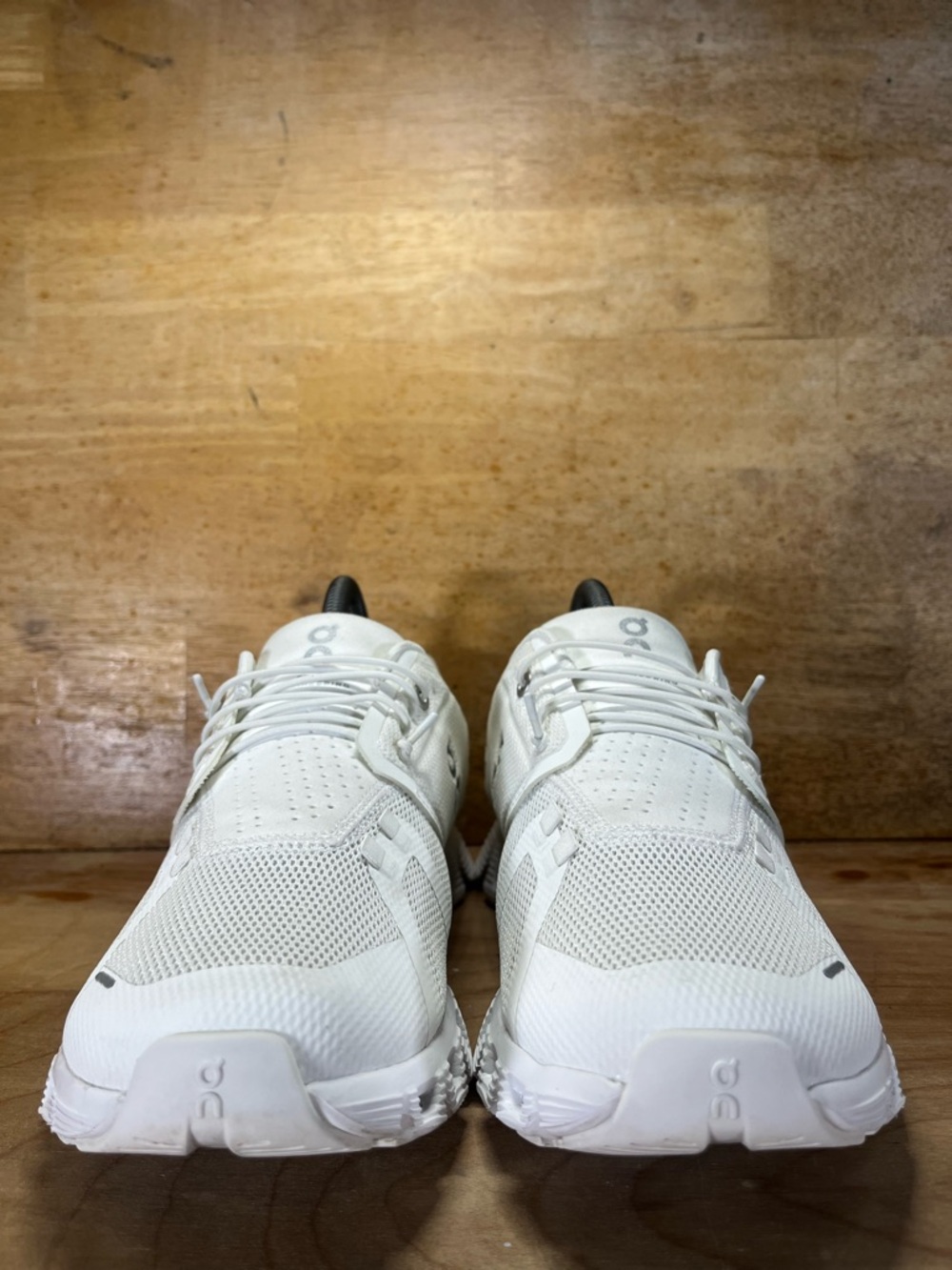 On Cloud 5 REFLECTIVE LIGHTWEIGHT Womens Size 9 Running Shoes Sneakers White - Picture 4 of 15